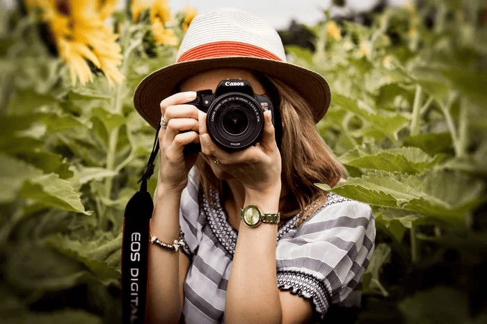 best work from home jobs: photography