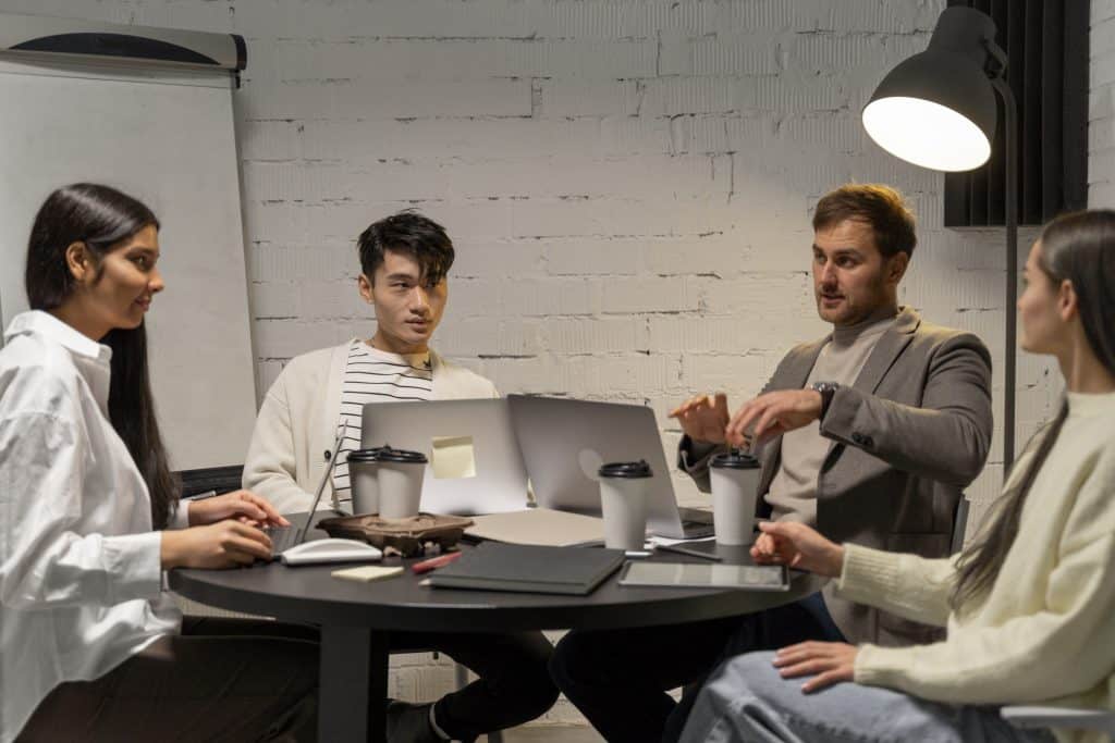 Setting clear objectives for team members